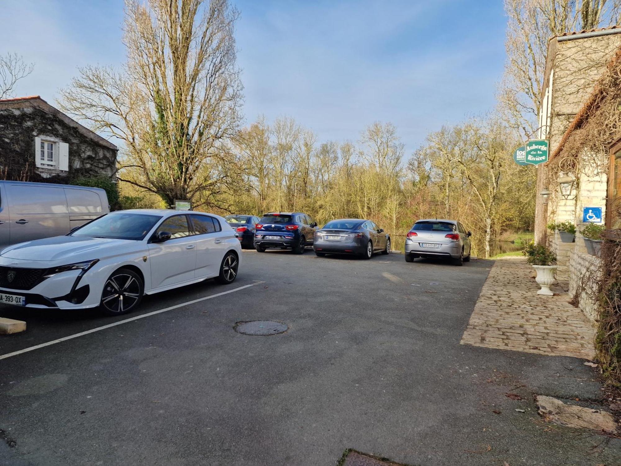 Logis Auberge De La Riviere Les Velluire-sur-Vendee Kültér fotó