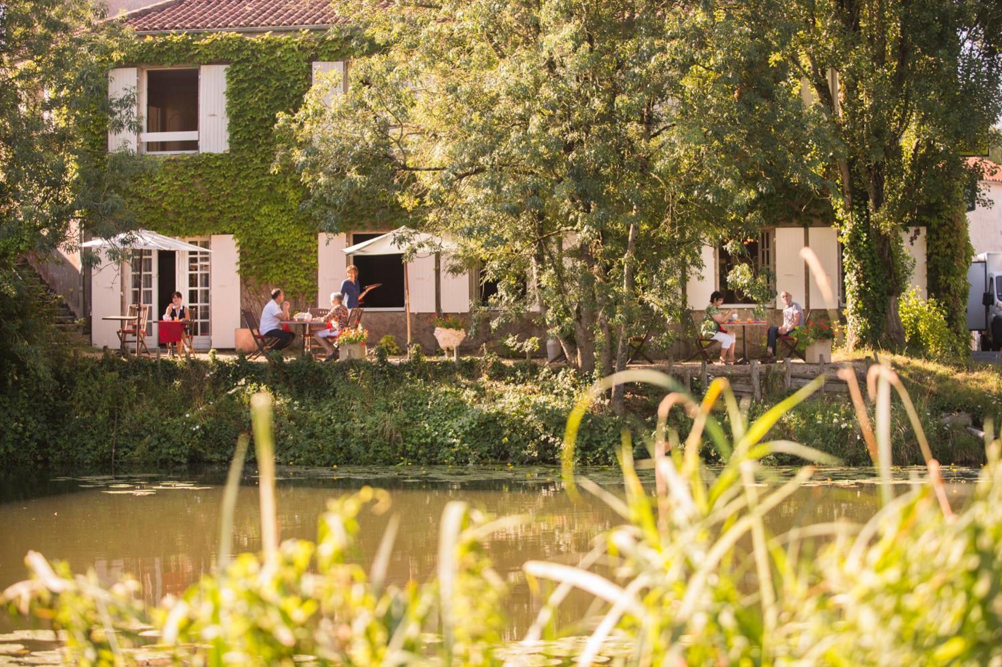 Logis Auberge De La Riviere Les Velluire-sur-Vendee Kültér fotó