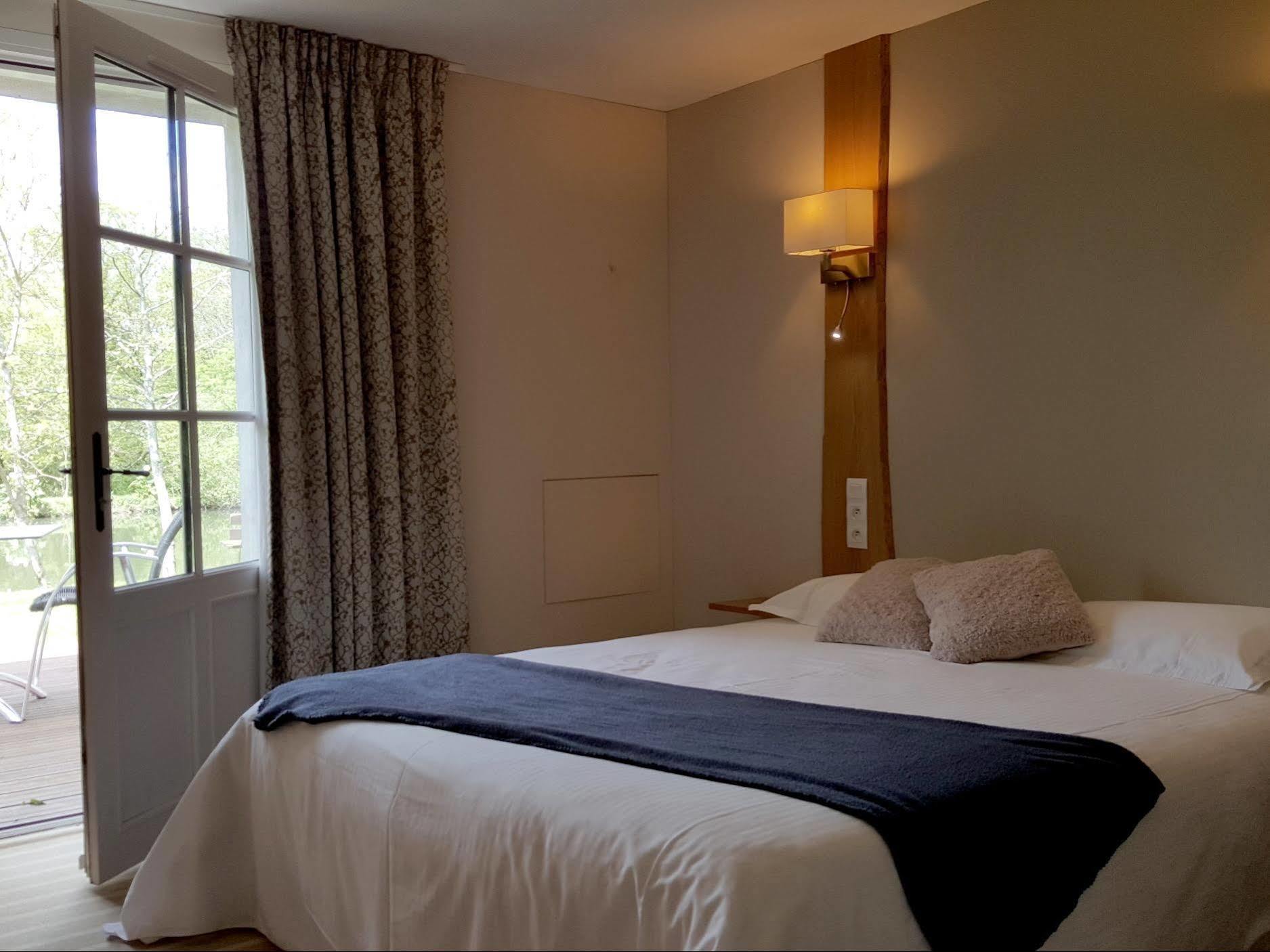 Logis Auberge De La Riviere Les Velluire-sur-Vendee Kültér fotó